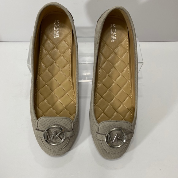 NEW MICHAEL KORS LILLIE LEATHER MOCCASIN - Picture 2 of 9